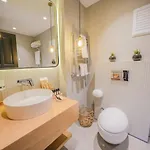 Nuup 马尔马里斯